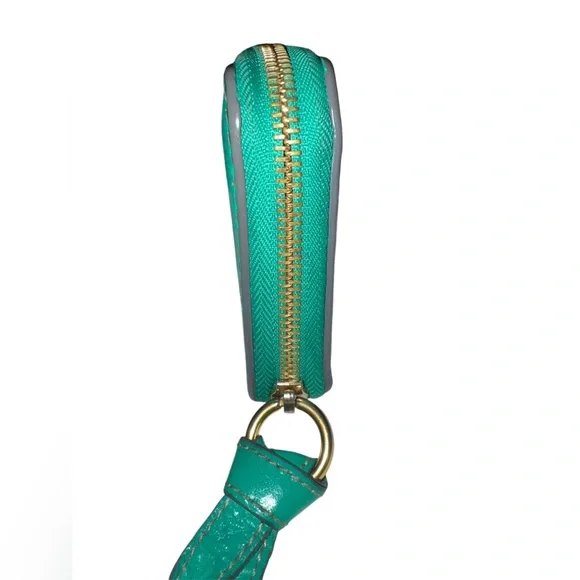 CHLOE Grained Calfskin Marcie Zip-Around Wallet - Green - Picture 7 of 8